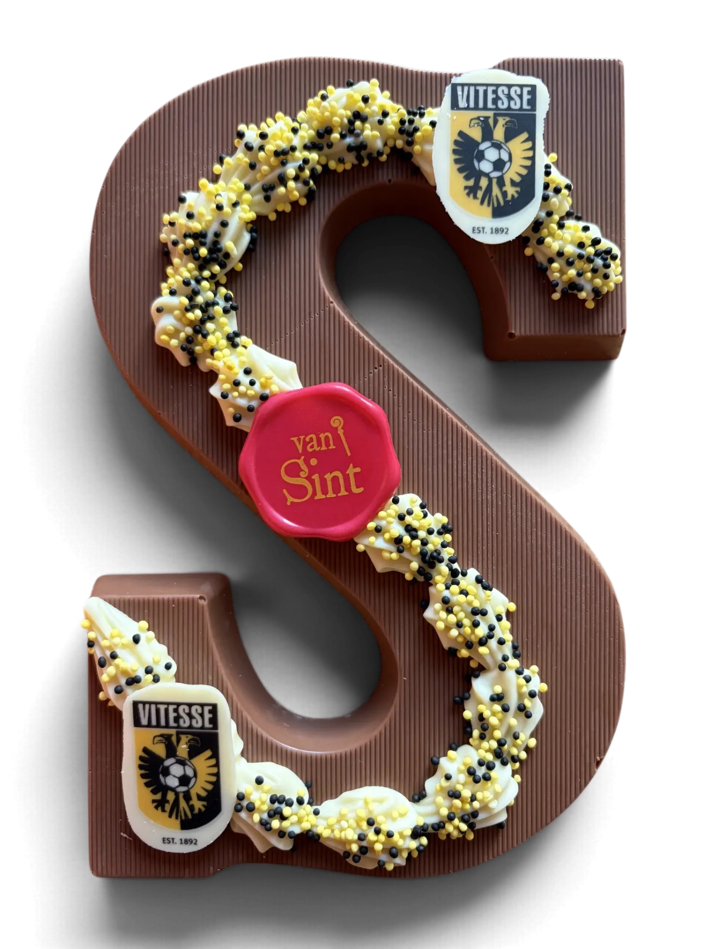 Chocoladeletter S, melk, Clublogo, geel-zwarte spikkels & zegel